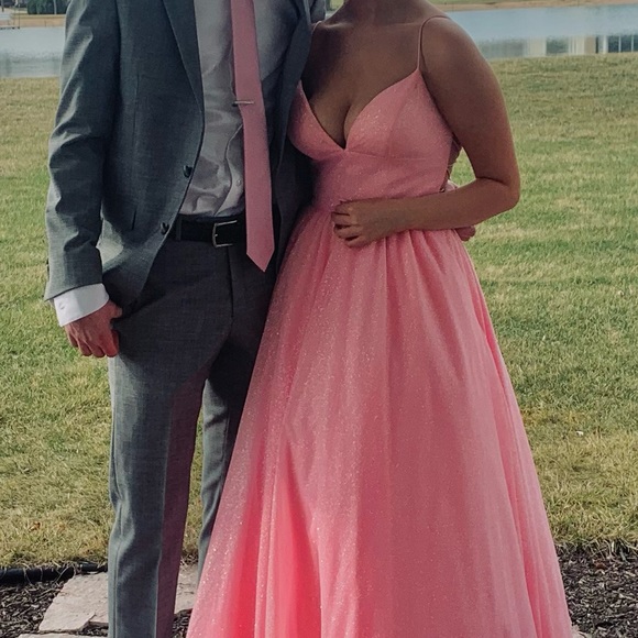 Prom Dress - Picture 4 of 7